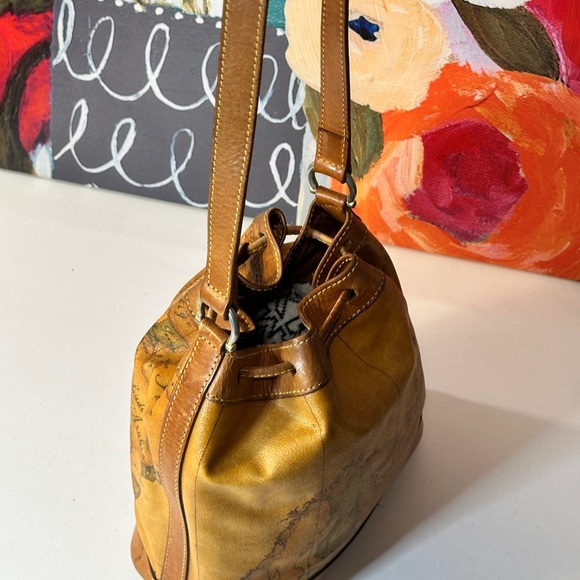 Vintage Map Print Tan Bucket Bag - Picture 6 of 12